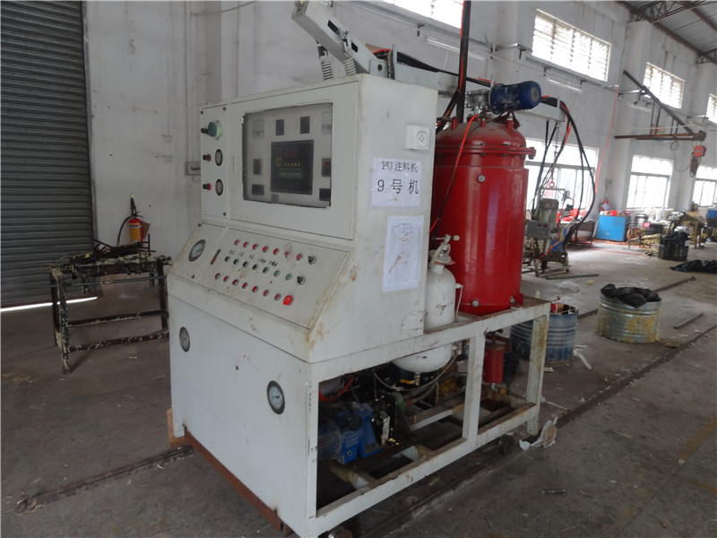 聚氨酯高壓發泡機